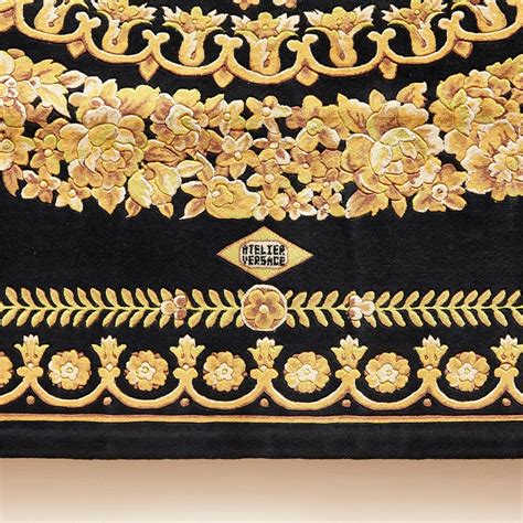 tappeto versace originale|Tappeto Gianni Versace .